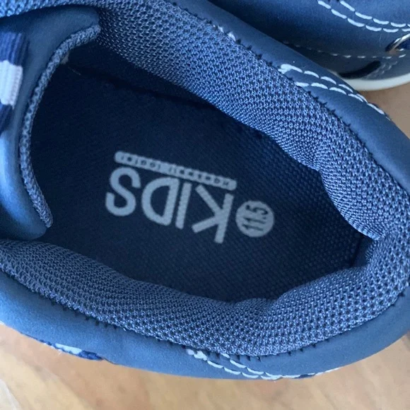 EUC kids boat dress shoes - Picture 3 of 4